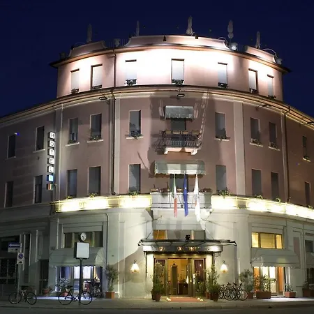 Hotel Concorde Centro 3*